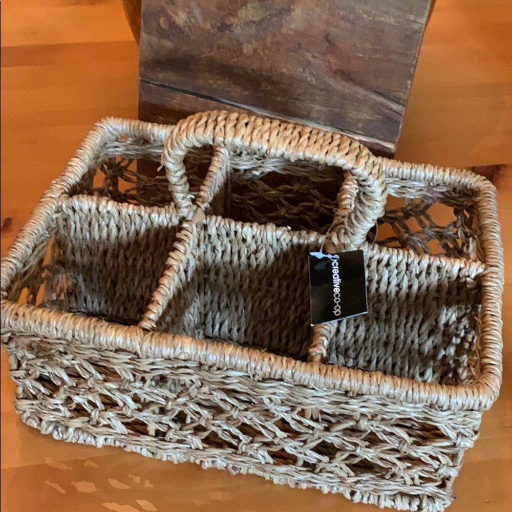 🍃Macrame weave 6 compartment caddy - Boutique NWT